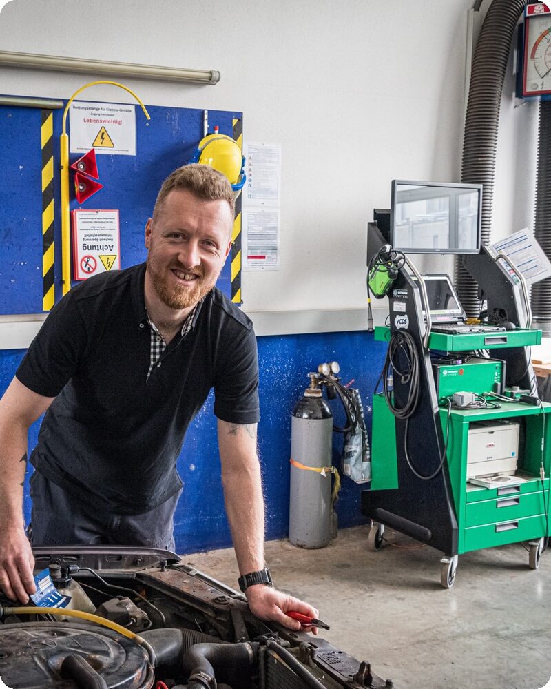 Daniel Nagler in der Werkstatt